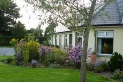 фото отеля Eagle Hill Farmhouse Kildare