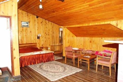 фото отеля Gymkhana Resort Darjeeling