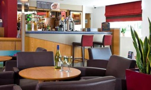 фото отеля Holiday Inn Express London - Chingford - North Circular