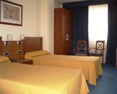 фото отеля Longoria Avenida Hotel