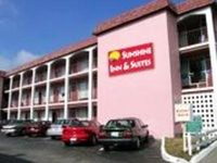 Sunshine Inn & Suites