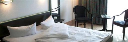 фото отеля Rema Ambassador Hotel