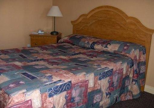 фото отеля Econo Lodge Cabano Boul Phil Latulippe