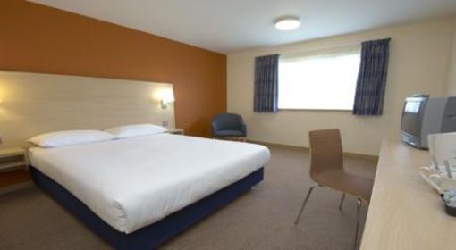 фото отеля Travelodge Bangor Wales