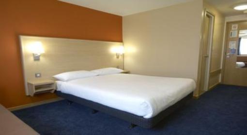 фото отеля Travelodge Bangor Wales
