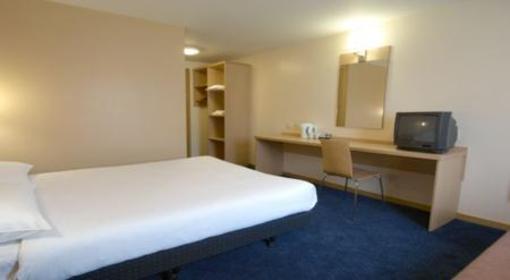 фото отеля Travelodge Bangor Wales