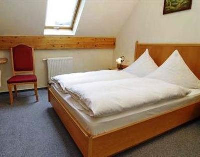 фото отеля Hotel Wirtshaus zum Pferdmarkt