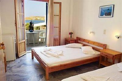 фото отеля Frangiscos Inn Parikia