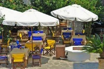 фото отеля Frangiscos Inn Parikia