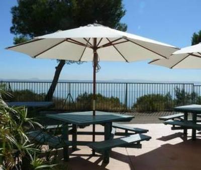 фото отеля Les Heures Claires Cottages Istres