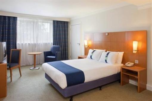 фото отеля Holiday Inn Hemel Hempstead M1 J8