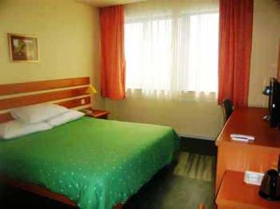 фото отеля Home Inn Huli Avenue Huachang Road