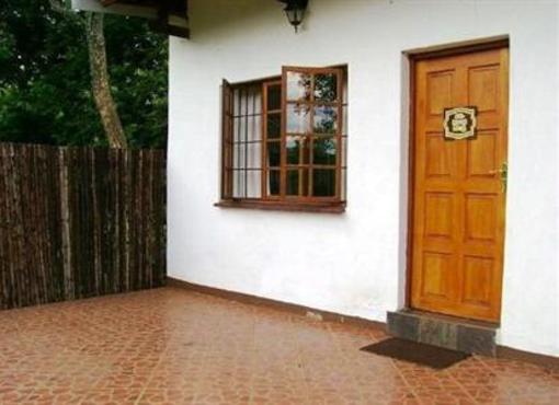 фото отеля Mount Azimbo Lodge