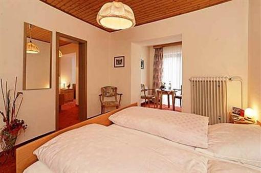 фото отеля Hotel Zum Hirschen Lam