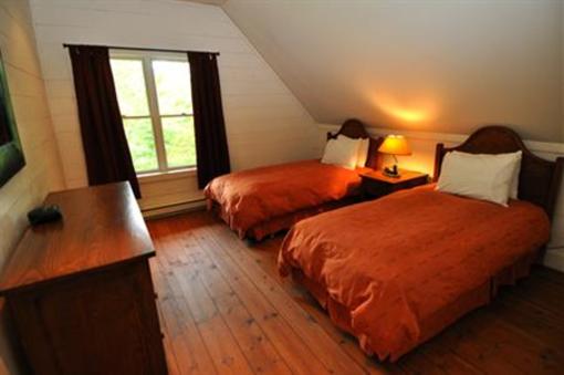 фото отеля Tremblant Mountain Chalets