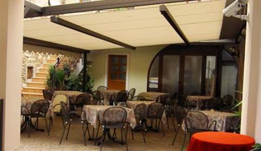 фото отеля Rubino Hotel Nago-Torbole