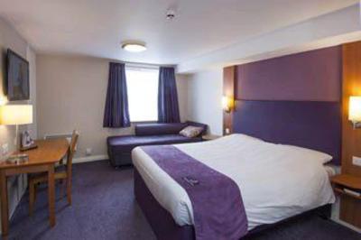 фото отеля Premier Inn Bradford North Keighley