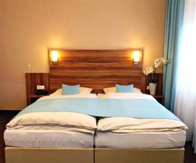 фото отеля Waldhotel Bad Soden
