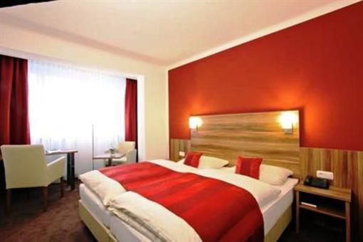фото отеля Waldhotel Bad Soden