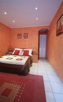 фото отеля Hotel Le Mirage Istres