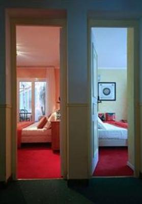 фото отеля Hotel Le Mirage Istres