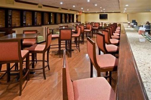 фото отеля Crowne Plaza Hotel Louisville-Airport KY Expo Center