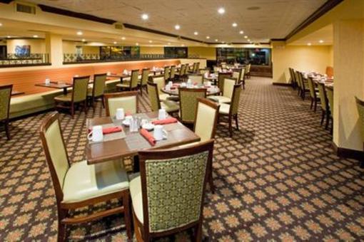 фото отеля Crowne Plaza Hotel Louisville-Airport KY Expo Center
