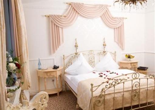 фото отеля Hotel Tannenhof