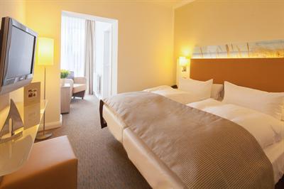 фото отеля Hotel Erholung Kellenhusen
