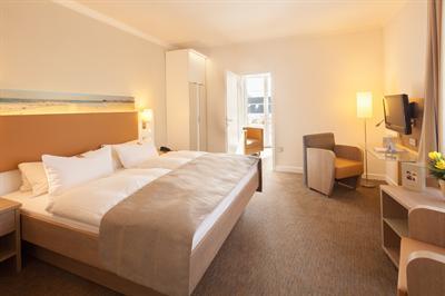фото отеля Hotel Erholung Kellenhusen