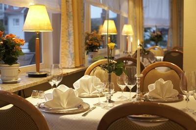 фото отеля Hotel Erholung Kellenhusen