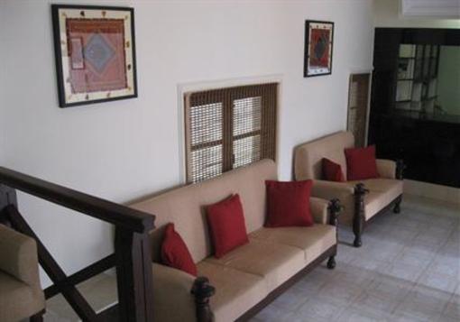 фото отеля Mussoorie Hill House - Laxmi Palace