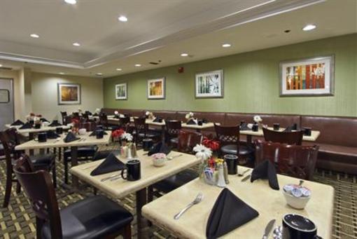 фото отеля Holiday Inn Santa Ana-Orange County Airport