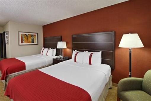 фото отеля Holiday Inn Santa Ana-Orange County Airport