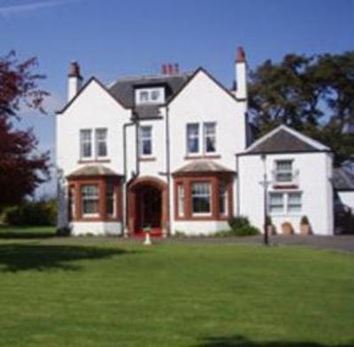 фото отеля Pinewood Country House