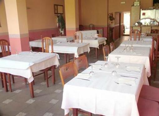 фото отеля Hostal CC Aranda de Duero