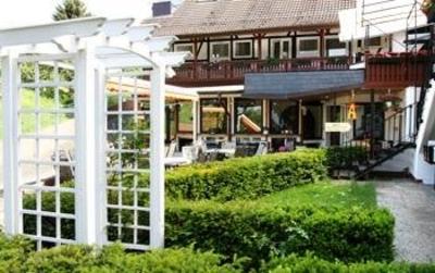 фото отеля Hotel & Gastehaus Landhaus am Wembach