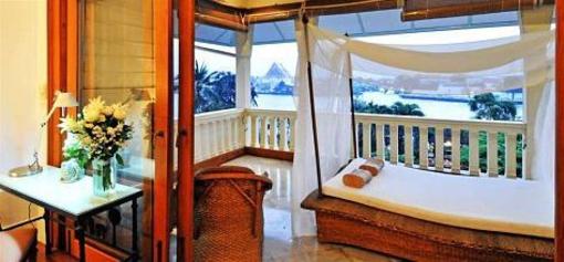 фото отеля Chakrabongse Villas Bangkok