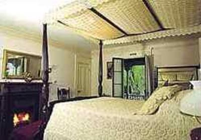 фото отеля Beechwood Inn Barnstable