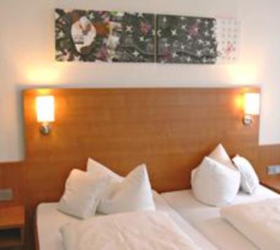 фото отеля Hotel Restaurant Roter Ochsen Lauchheim