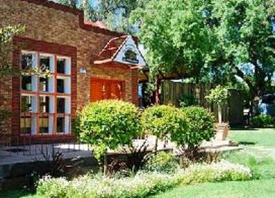 фото отеля Kleinplaas Resort Oudtshoorn