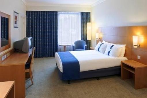 фото отеля Express By Holiday Inn Warrington (England)