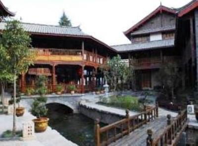 фото отеля Lijiang Golden Path Hospitality Hotel