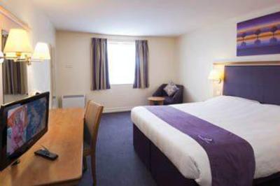 фото отеля Premier Inn Leeds East