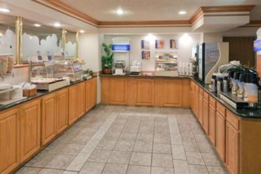 фото отеля Holiday Inn Express Rapid City