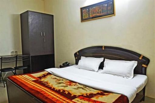 фото отеля Hotel Monarch