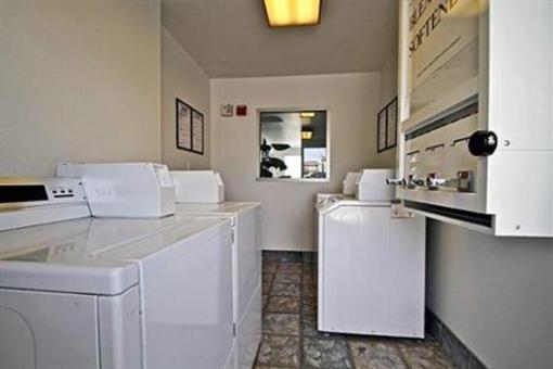 фото отеля Rodeway Inn Victorville