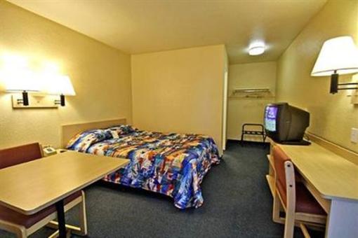 фото отеля Rodeway Inn Victorville