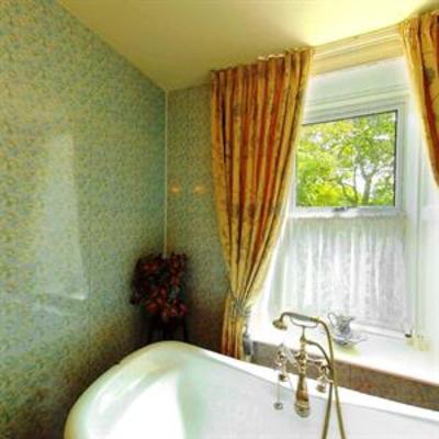 фото отеля The Wind in the Willows Hotel Glossop