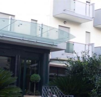 фото отеля Hotel La Perla Roseto degli Abruzzi
